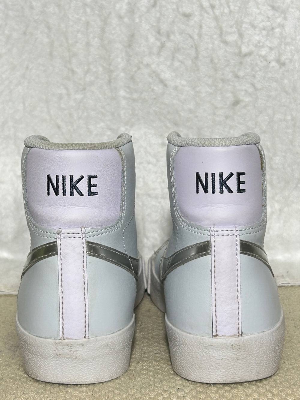 Nike Youth Blue/Silver GS Blazer Mid 77 Leather Sneakers Shoes SZ 4Y - Picture 4 of 12